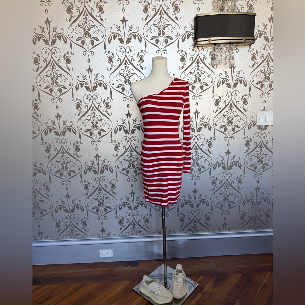 One-Shoulder Red & White Stripe Bodycon Dress.
Size S. Statement Piece.